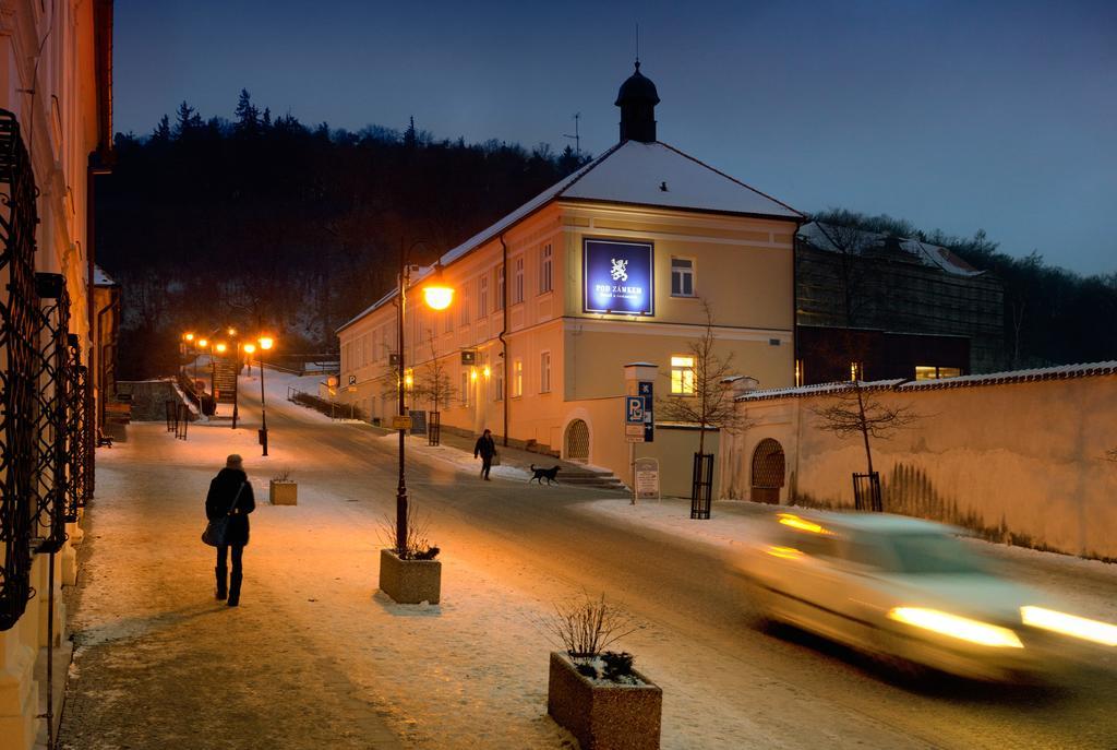 Hotel Pod Zamkem Boskovice Bagian luar foto
